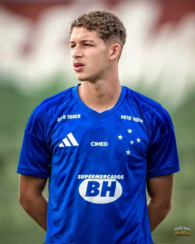 🚨 Cruzeiro aposta em Gustavinho como grande promessa para a temporada