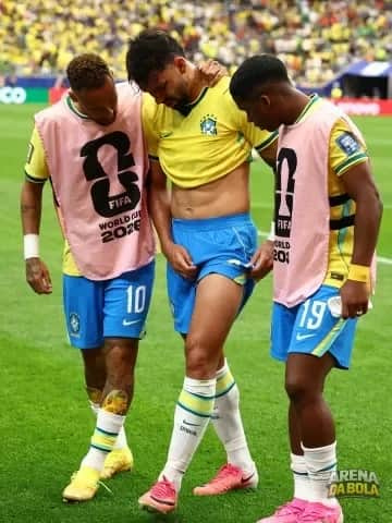 Paquetá sente dores na coxa esquerda e fará exames para avaliar lesão na Copa 2026
