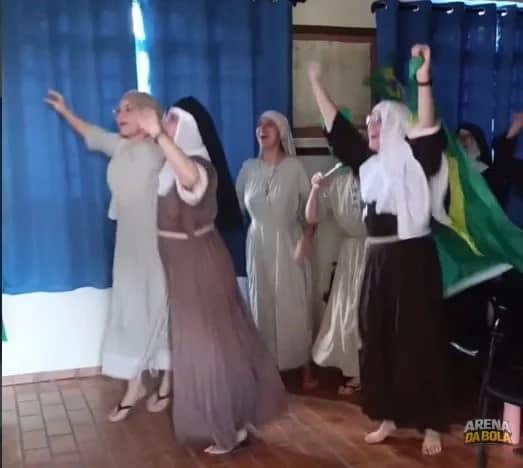 Freiras comemoram vitória do Brasil sobre o Japão e vídeo viraliza na Copa 2026