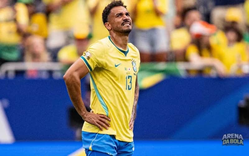 Danilo assume culpa por falha no gol do Japão contra o Brasil da Copa 2026