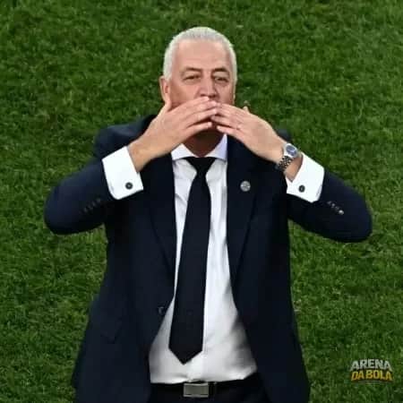 Gustavo Alfaro classifica vitória do Paraguai sobre a Alemanha como a 'maior da vida' na Copa 2026