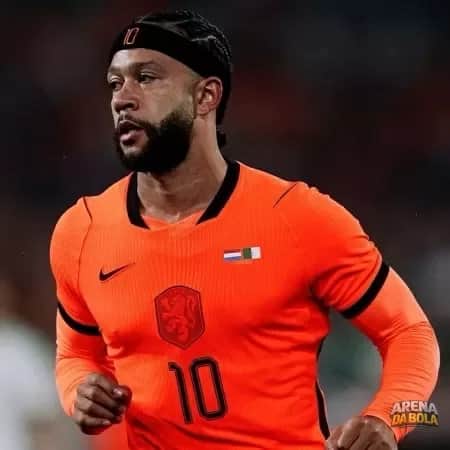Corinthians dá férias para Memphis enquanto aguarda renovação na Copa 2026