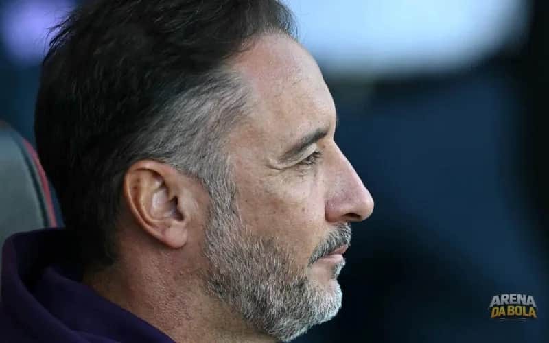 Nottingham Forest demite Vítor Pereira a dois minutos do prazo final