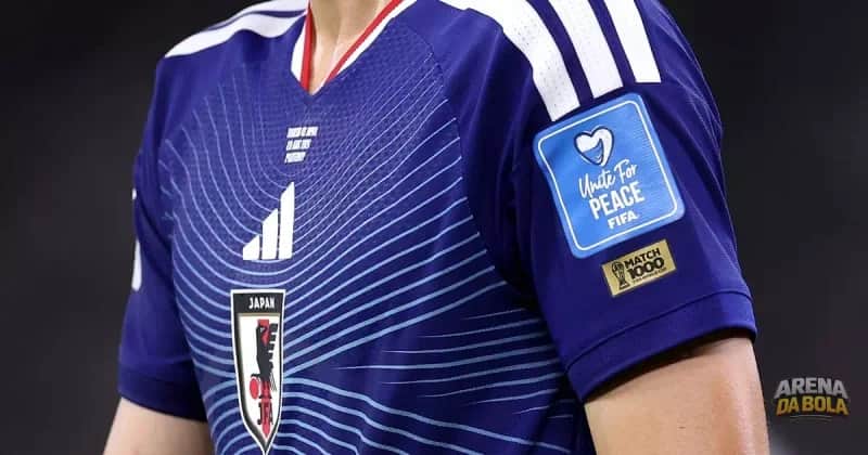 Keisuke Honda se oferece para treinar o Japão após eliminação na Copa do Mundo
