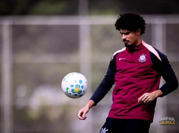 Corinthians pode renovar contrato com André Ramalho até 2027; participe da enquete