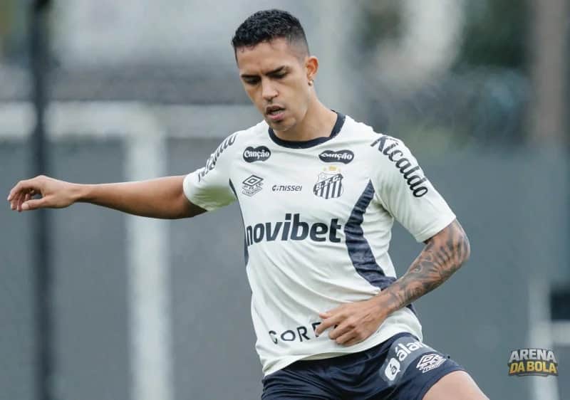 Igor Vinícius vai a campo em último treino do Santos antes de amistoto; veja provável escalação