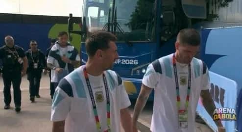 Argentina chega ao estádio para enfrentar Cabo Verde com Messi e De Paul da Copa 2026