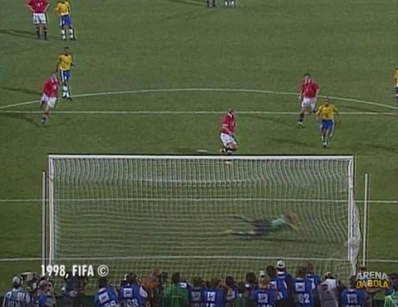 Na comissão da Noruega, goleiro de 98 acalmou ânimos com Zagallo na Copa 2026