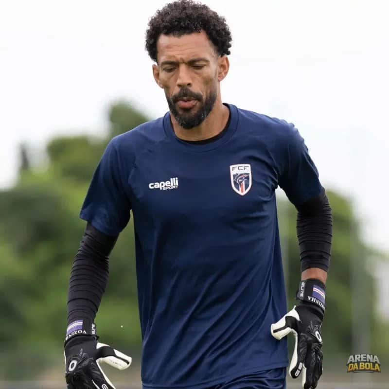 🚨 Vozinha, goleiro de Cabo Verde, negocia com Avaí e Atlético-GO para a Série B do Brasileirão