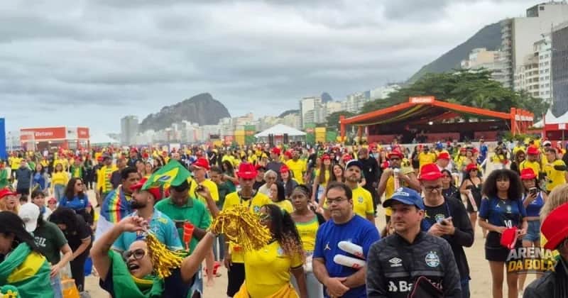 Torcida vibra em Copacabana e Alzirão antes de Brasil x Noruega na Copa 2026