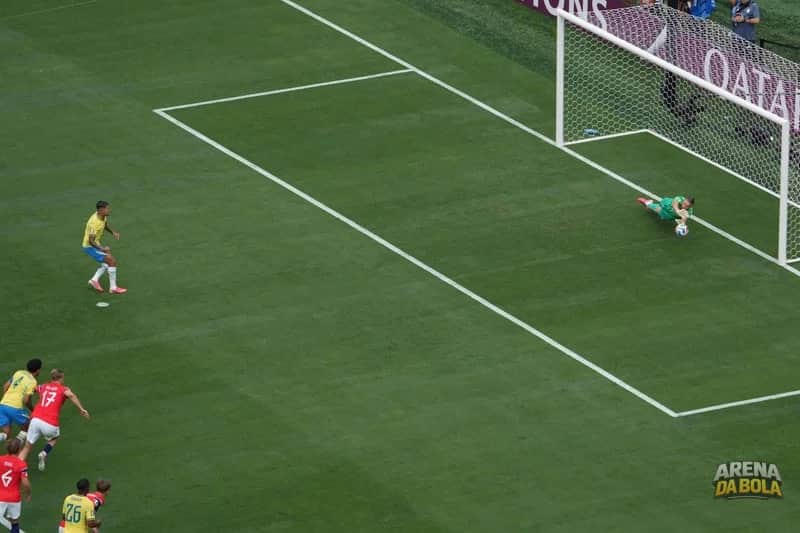 Bruno Guimarães se junta a Zico como jogador que perde pênalti em Copa do Mundo