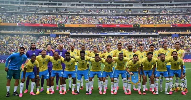 Ronaldo Fenômeno desmente boatos sobre críticas à Seleção Brasileira após eliminação da Copa 2026