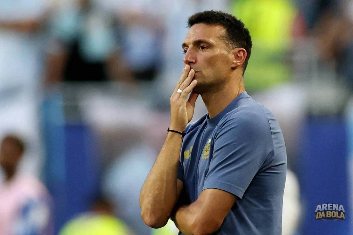 Scaloni alerta para dificuldades na Copa 2026 após eliminação de favoritos