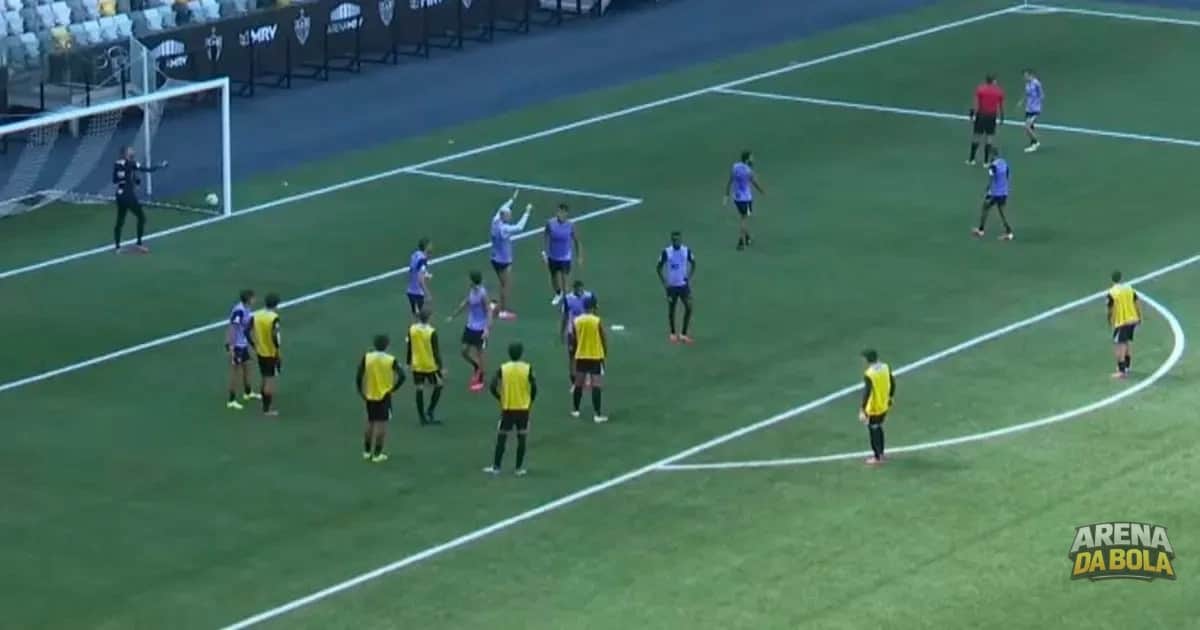 Atlético vence jogo-treino contra sub-20 com destaque para Bernard e defesa de Éverson | Amistoso
