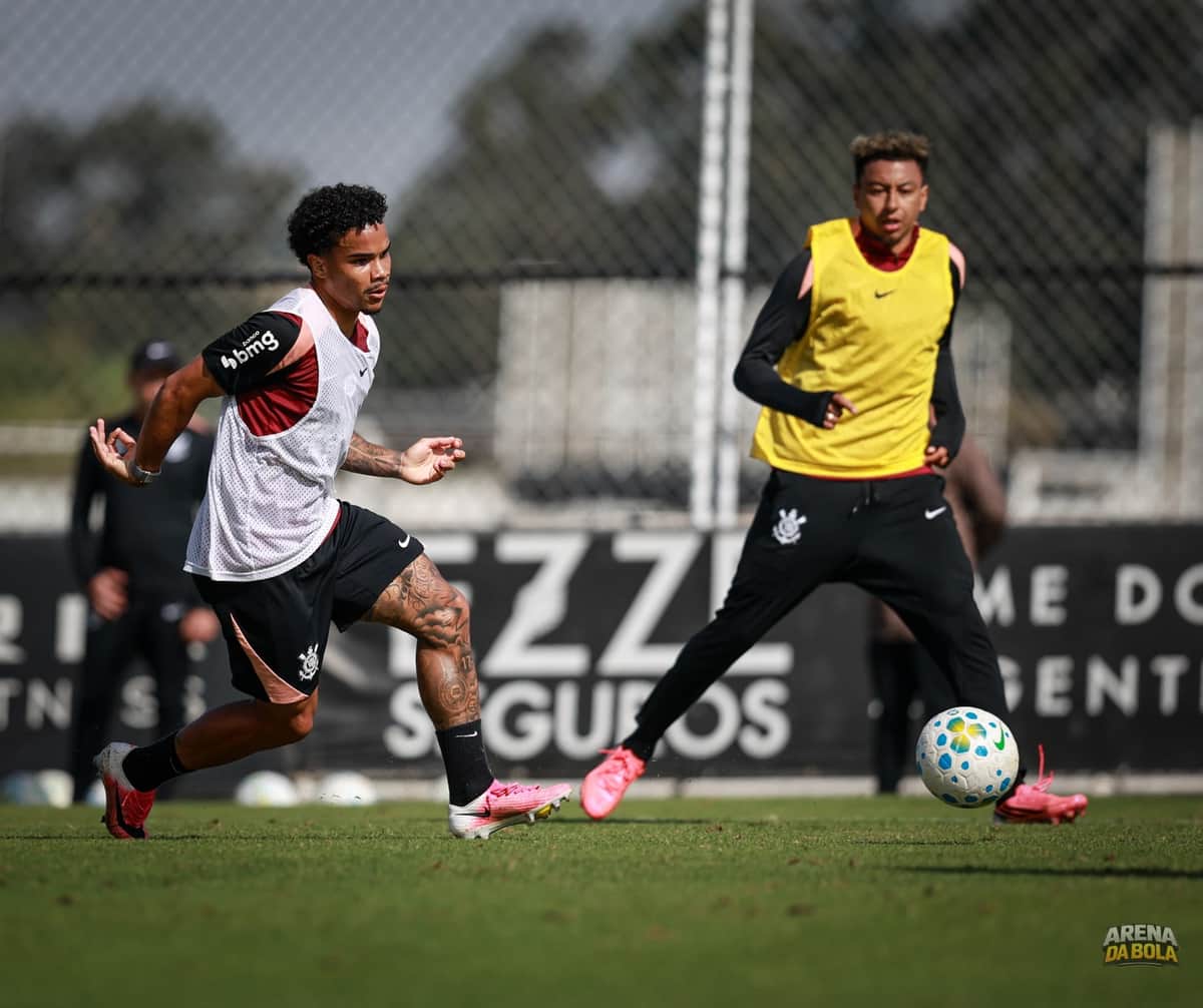 Corinthians realiza treino intenso nesta quarta-feira; veja as fotos