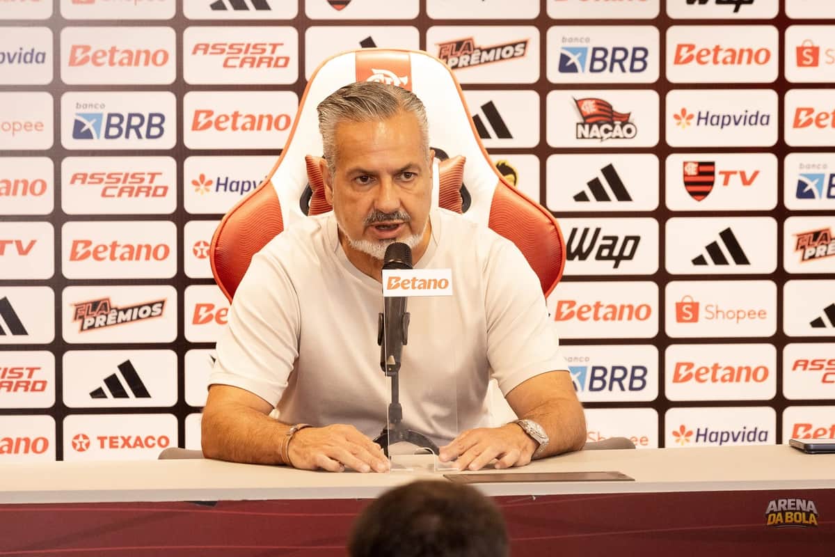 Flamengo não fará loucuras financeiras na janela de transferências, diz José Boto