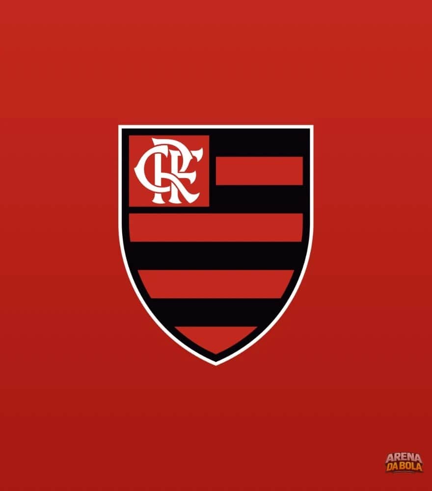 Bruno Henrique ergue Troféu do Algarve após vitória do Flamengo sobre o Benfica | Amistoso