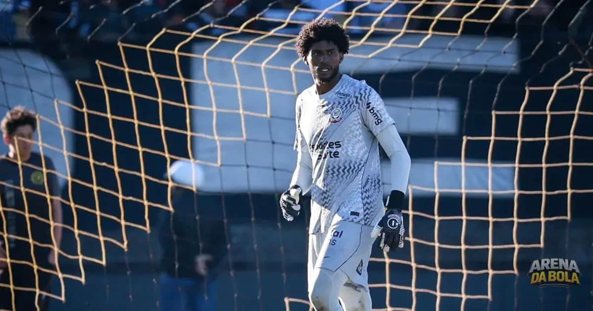 Hugo Souza fala sobre crise financeira no Corinthians: 'Somos afetados'
