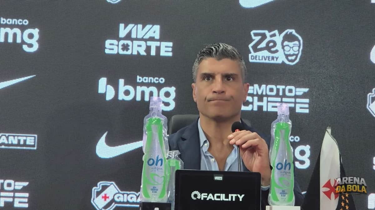 Pedro Emanuel lamenta derrota do Vasco para o Vitória e destaca falta de confiança no ataque