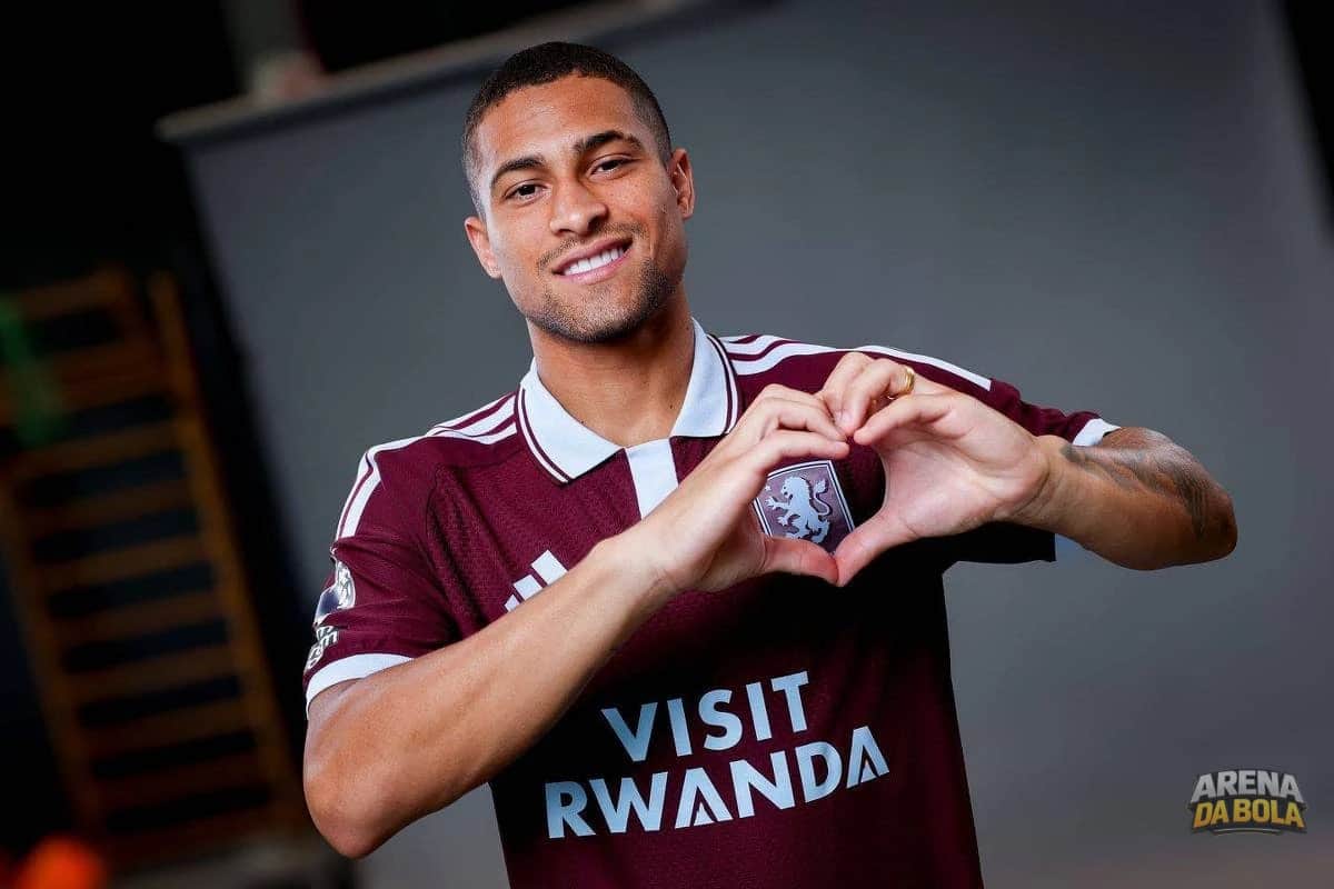 Aston Villa confirma a contratação do brasileiro João Gomes por R$ 261 milhões