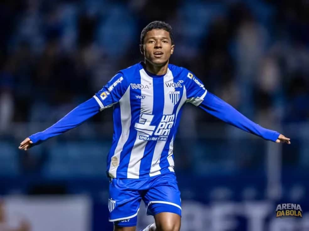 Lazio demonstra interesse em Thayllon, destaque do Avaí na Série