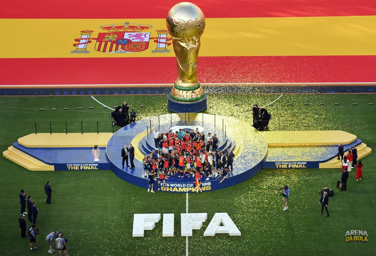Fifa se destaca na Copa do Mundo de 2026, mas caso Balogun gera controvérsias
