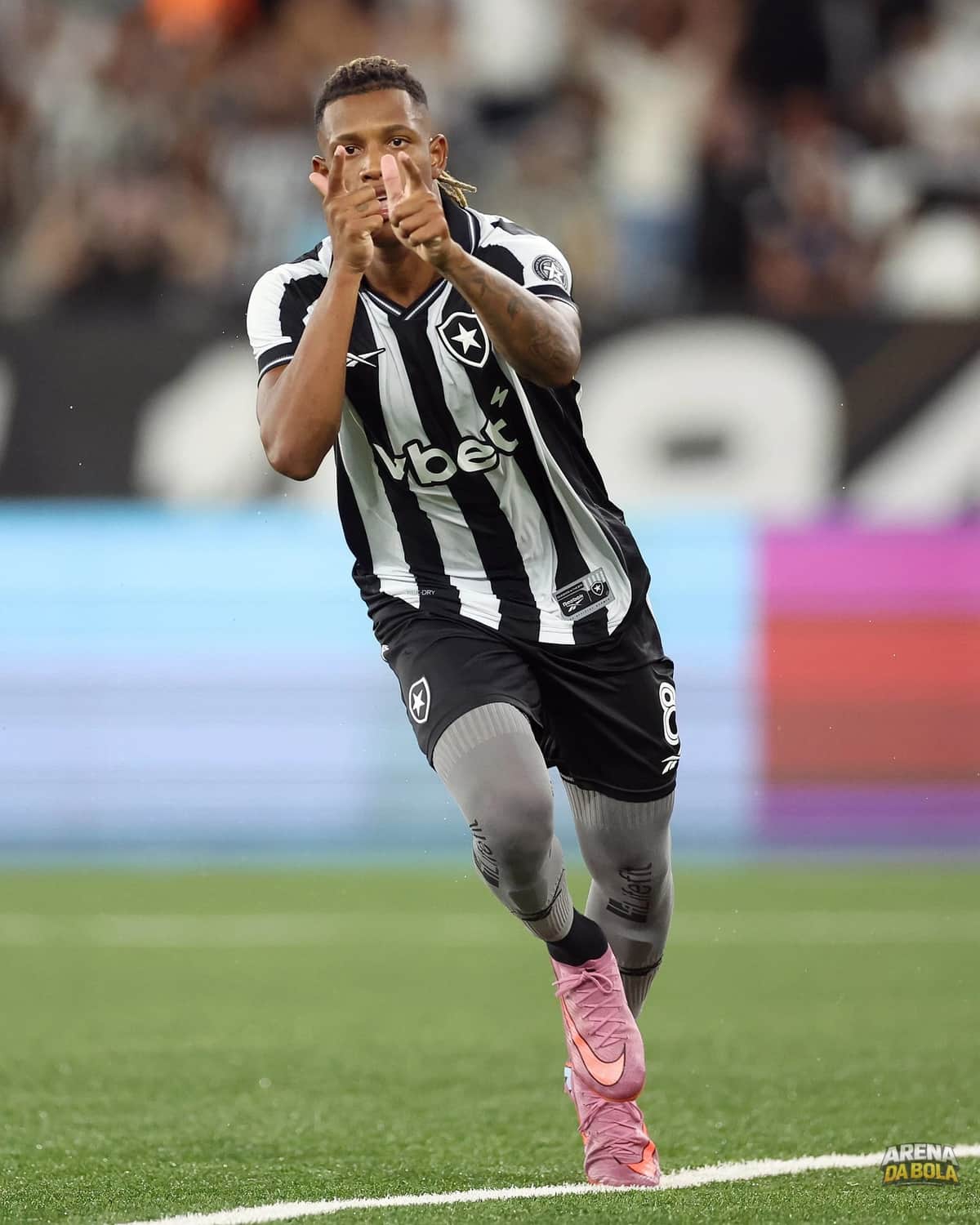 Botafogo recusa proposta do Palmeiras por Danilo com apoio de CEO da GDA Luma