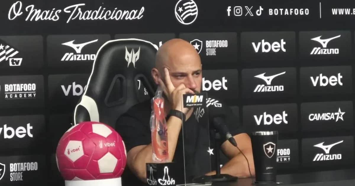Botafogo empata com Vitória e Franclim critica imprensa sobre Danilo e Palmeiras