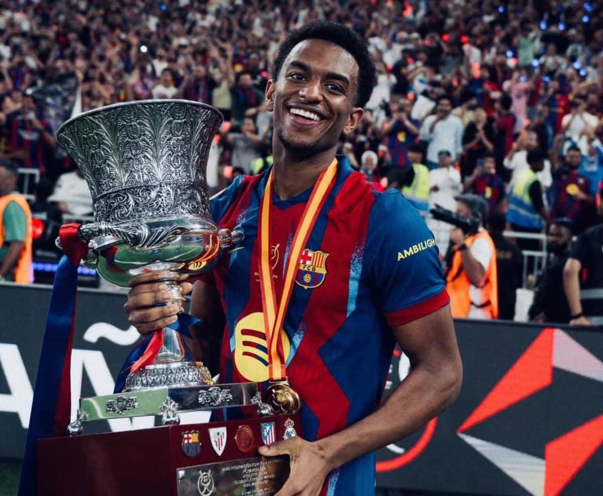 🚨 Alejandro Balde reafirma compromisso com o Barcelona: "Não estou saindo" — foto 2