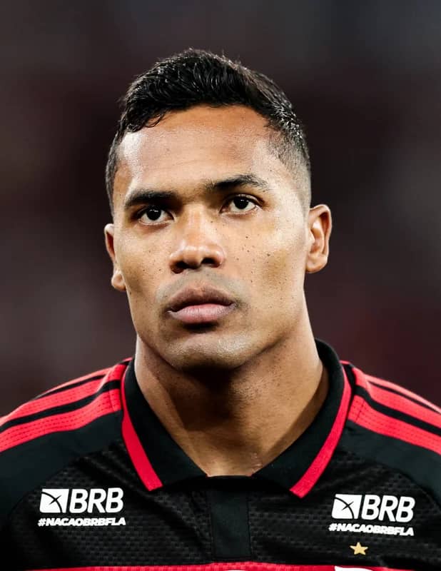 🚨 Alex Sandro renova contrato com o Flamengo até dezembro de 2027!