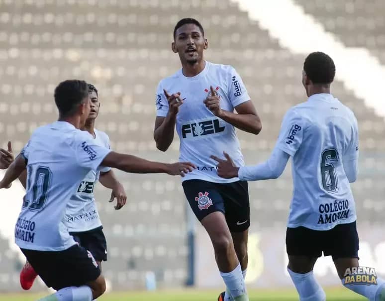 Corinthians: Renato seguirá treinando separado enquanto futuro é decidido na Copa 2026