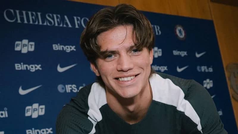 Chelsea anuncia contratação do defensor Marco Palestra por mais de R$ 300 milhões
