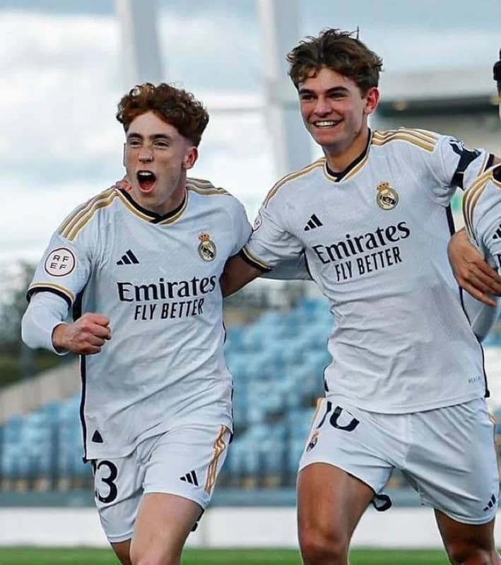 🚨 Real Madrid arrecada €92.5 milhões com vendas nesta janela de transferências