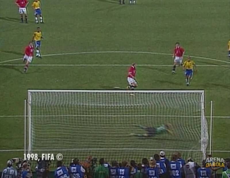 Na comissão da Noruega, goleiro de 98 acalmou ânimos com Zagallo na Copa 2026