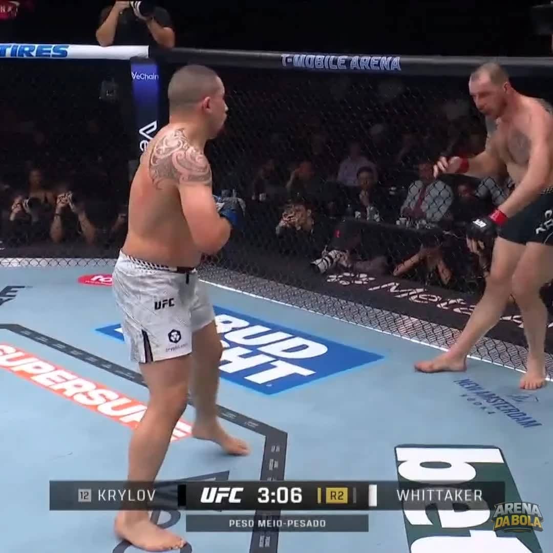 Bom momento do australiano na luta no UFC 329