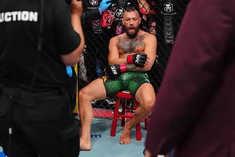 🚨 Conor McGregor desabafa após lesão contra Holloway e promete retorno ao octógono