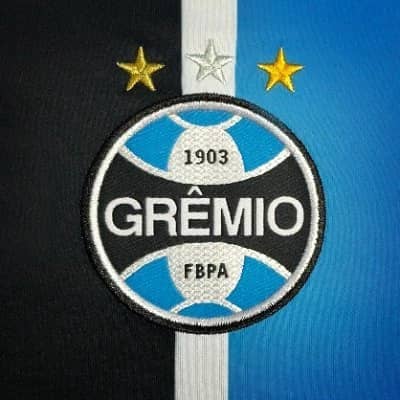 Grêmio avança em contratações e acerta com destaque da Série B