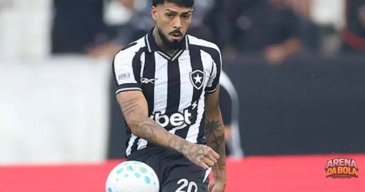 Barboza critica retirada de fotos no Nilton Santos após saída do Botafogo