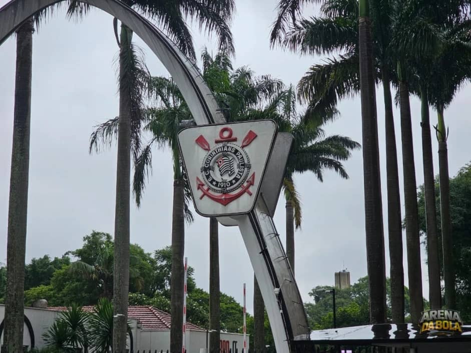 Promotor rebate defesa de vice do Corinthians e menciona Yuri Alberto em resposta a denúncia