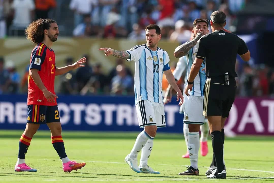 Imprensa britânica critica Messi por atitude na final da Copa do Mundo 2026 — foto 2