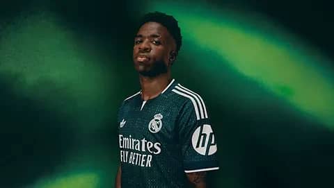 Real Madrid revela nova segunda camisa para a temporada 2026/27 — foto 2