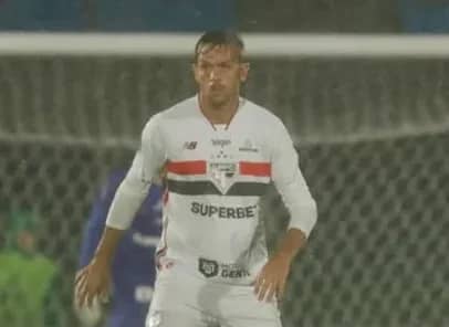 São Paulo enfrenta Flamengo sem Toloi e com defesa contestada | Brasileirão 2026