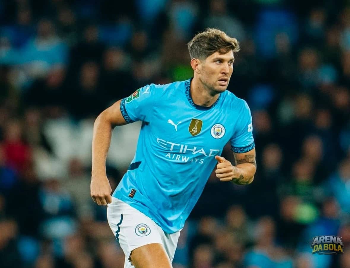 Inter oficializa a chegada de John Stones com contrato de dois anos