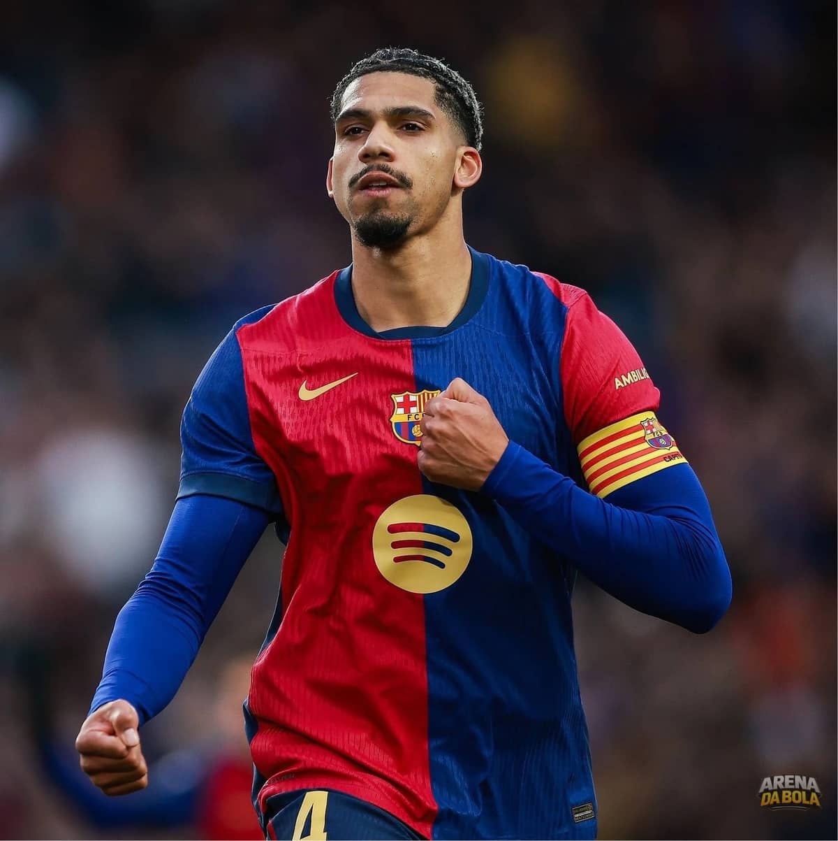 🚨 Ronald Araujo está perto do Liverpool após aval do Barcelona