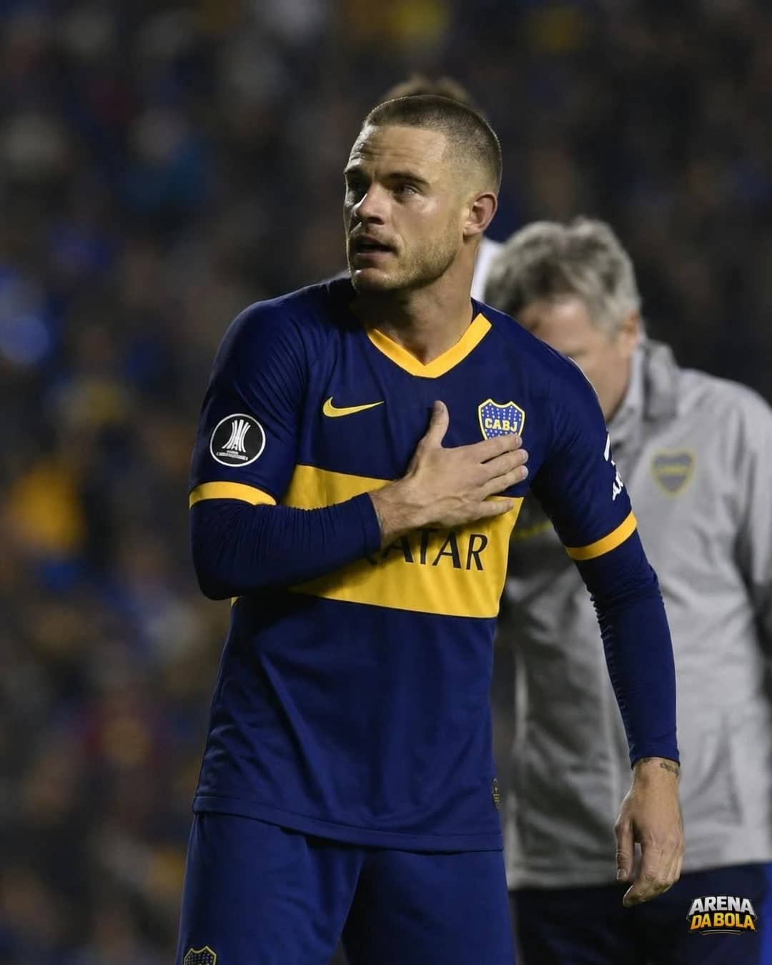 Nahitán Nández negocia rescisão com Al-Qadsiah e ficará livre
