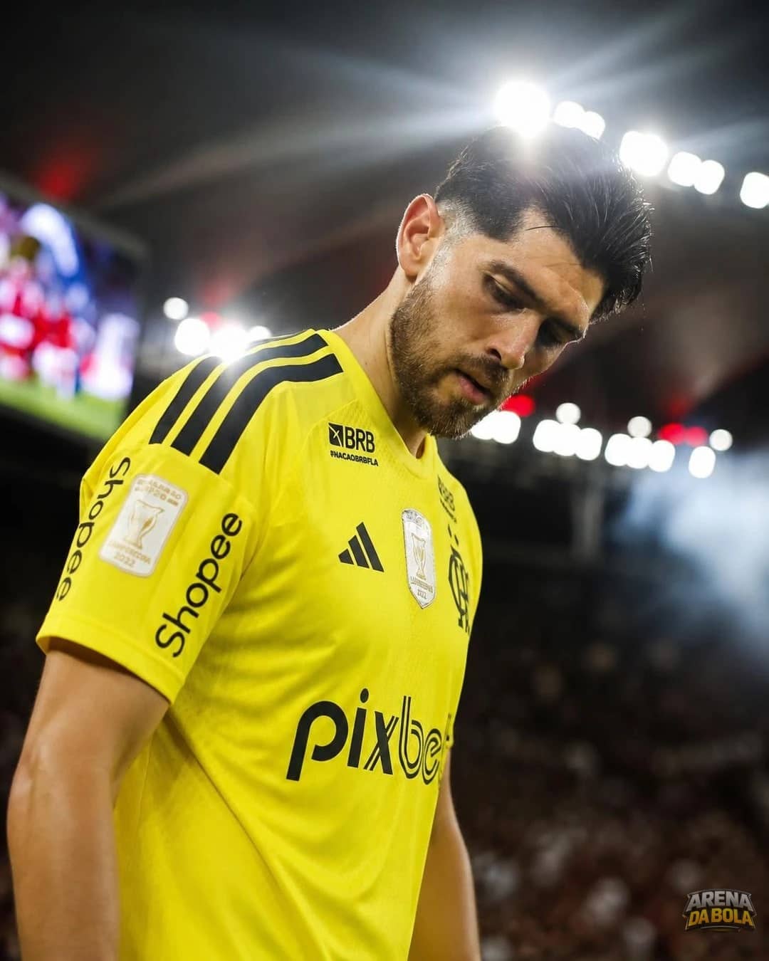 Falha de Agustín Rossi no Flamengo gera polêmica após derrota para o Cruzeiro