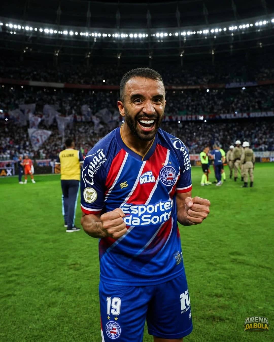 Caio Alexandre provoca o Vitória após vitória do Bahia no Ba-Vi: 'Nosso salão de festas'