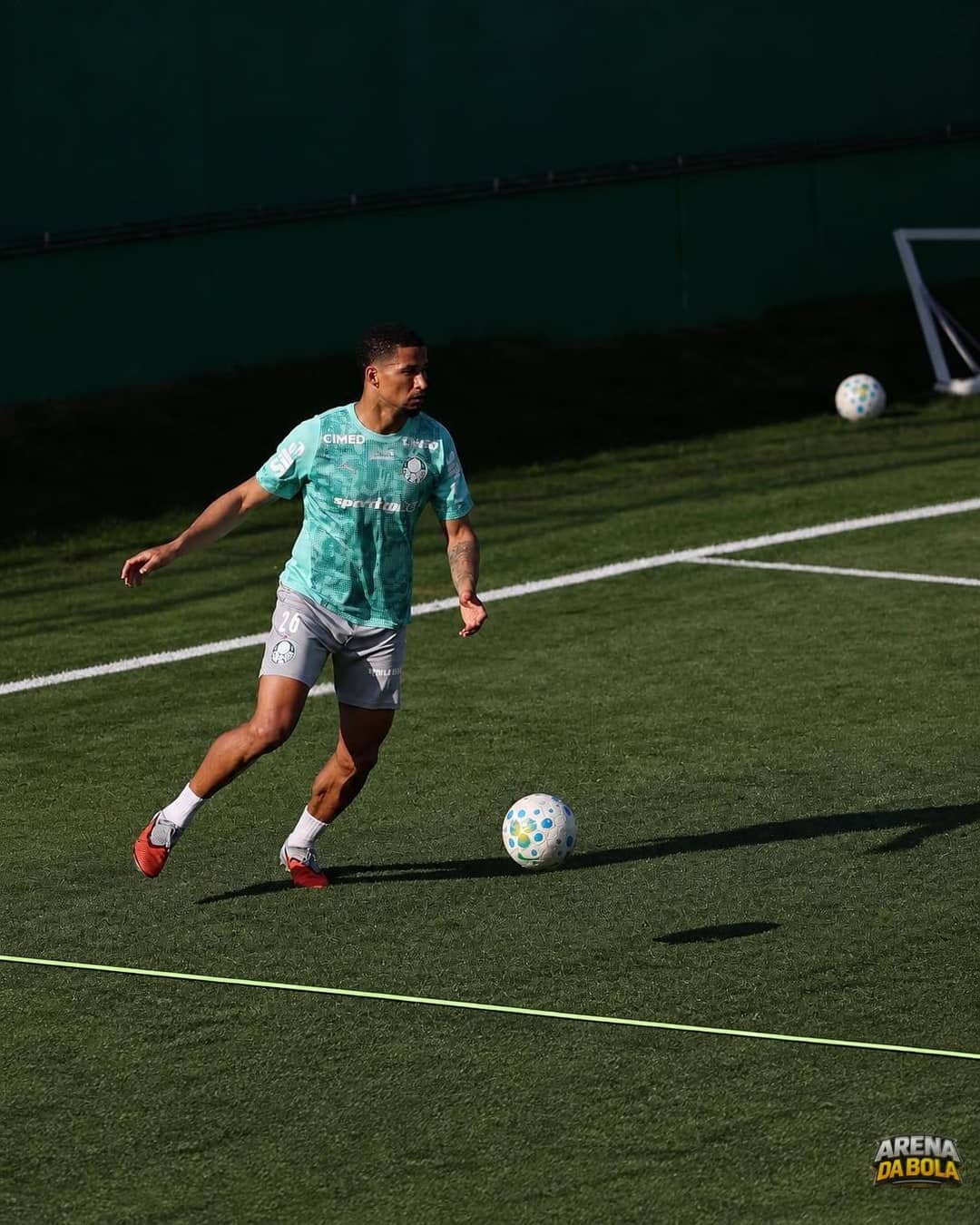 Murilo celebra sequência e exalta força do Palmeiras em três frentes