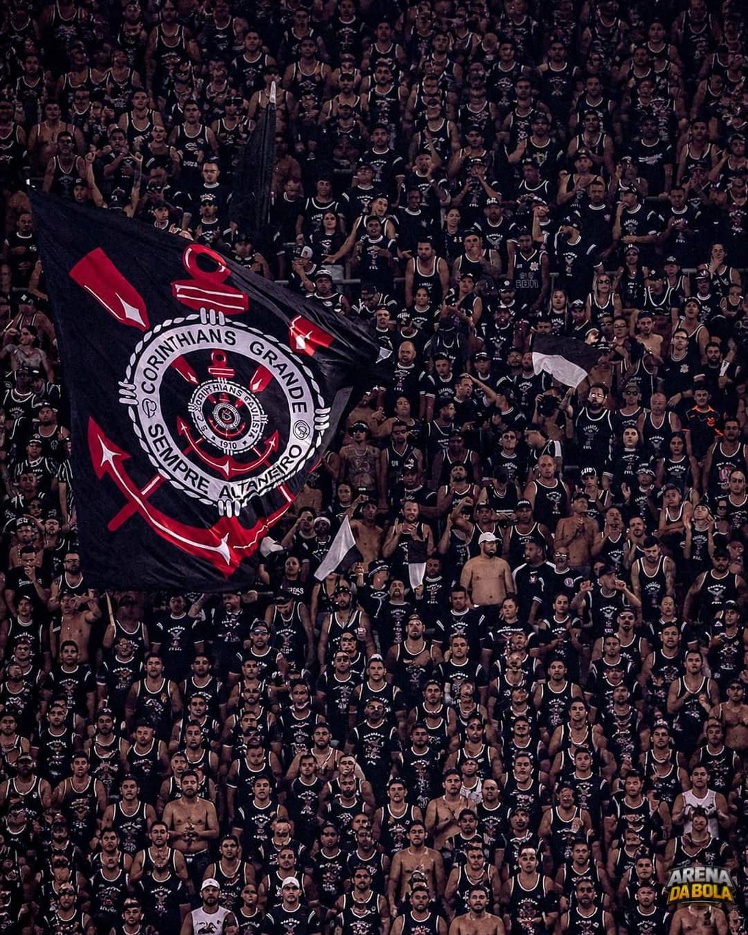 Corinthians completa 116 anos com legado de títulos e força popular