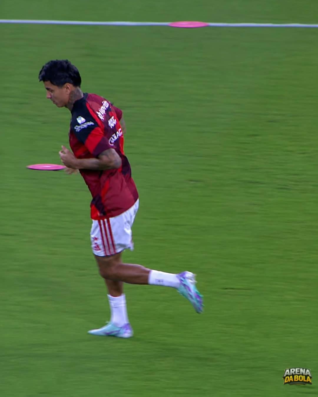 Pulgar serve Carrascal no Maracanã em duelo contra o Mirassol